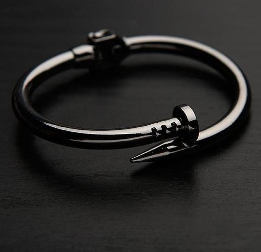 Men’s & Women’s Spring Nail Bracelet – Luxury Minimalist Metal Bangle, High-Fashion Design