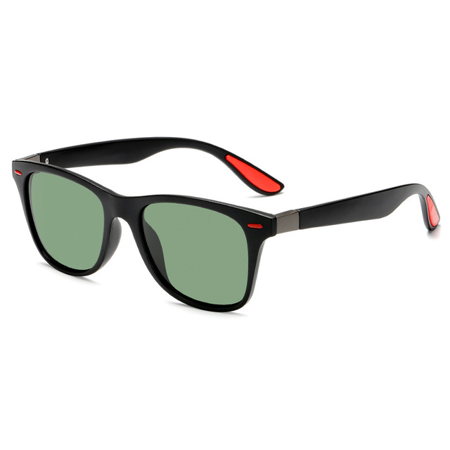 Classic Black Square Sunglasses – Everyday Fashion Glasses with Sporty Accent