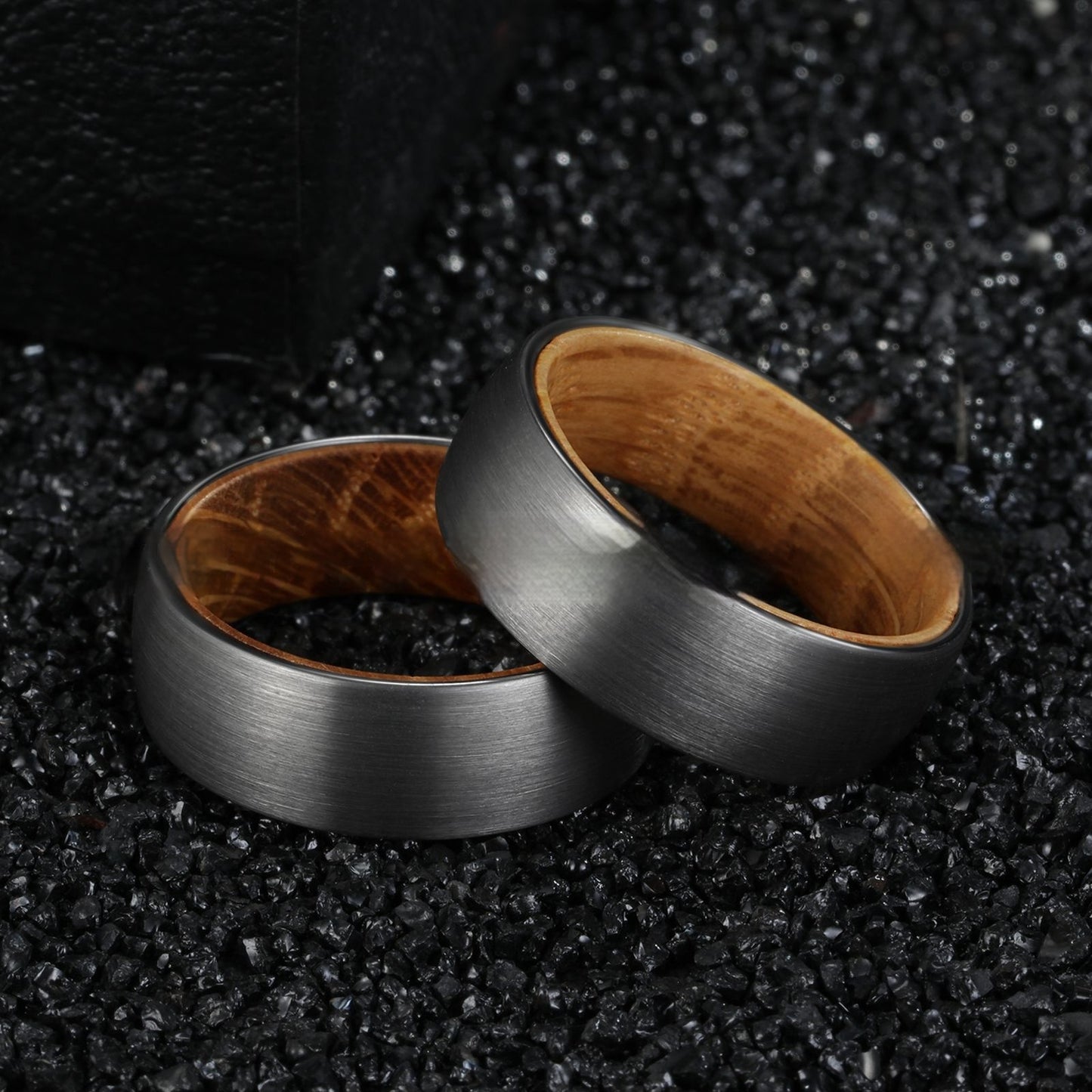 Silver Tungsten Ring with Natural Wood Inlay – Men’s Classic Barrel Band