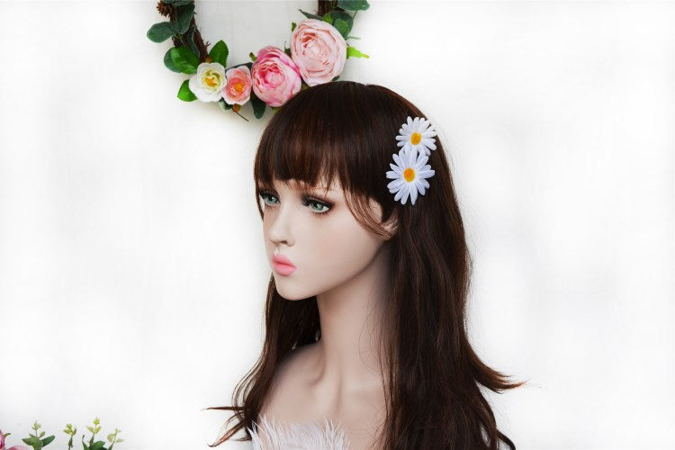 Handmade Daisy Flower Hair Clip – Soft Fabric Duckbill Clip for Women