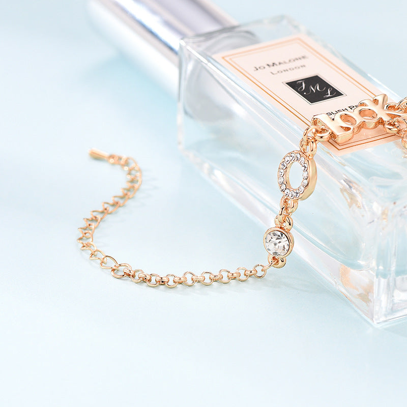 Elegant Adjustable Gold Charm Bracelet – Fashionable Women’s Jewelry