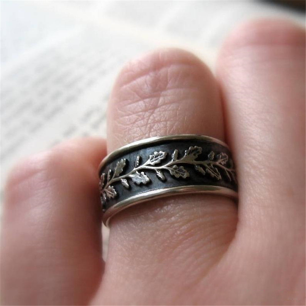 Vintage Leaf Engraved Silver Ring – Retro European & American Style Band for Men & Women