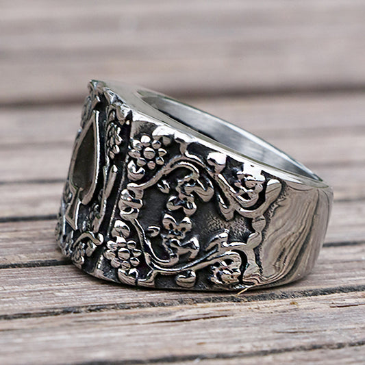 Men’s Titanium Steel Spade Ring – Vintage Carved Design, Bold Gothic Style (Multiple Sizes)